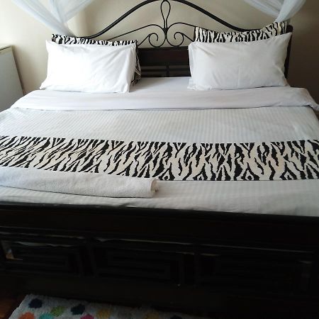 Kijiji Homestay Nairobi Exteriör bild